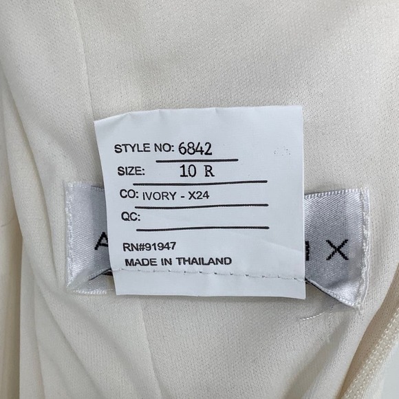 NEW! After Six Size 10 Crepe Halter Tuxedo Max Dress Ivory $242 msrp J2-13 - Picture 6 of 10
